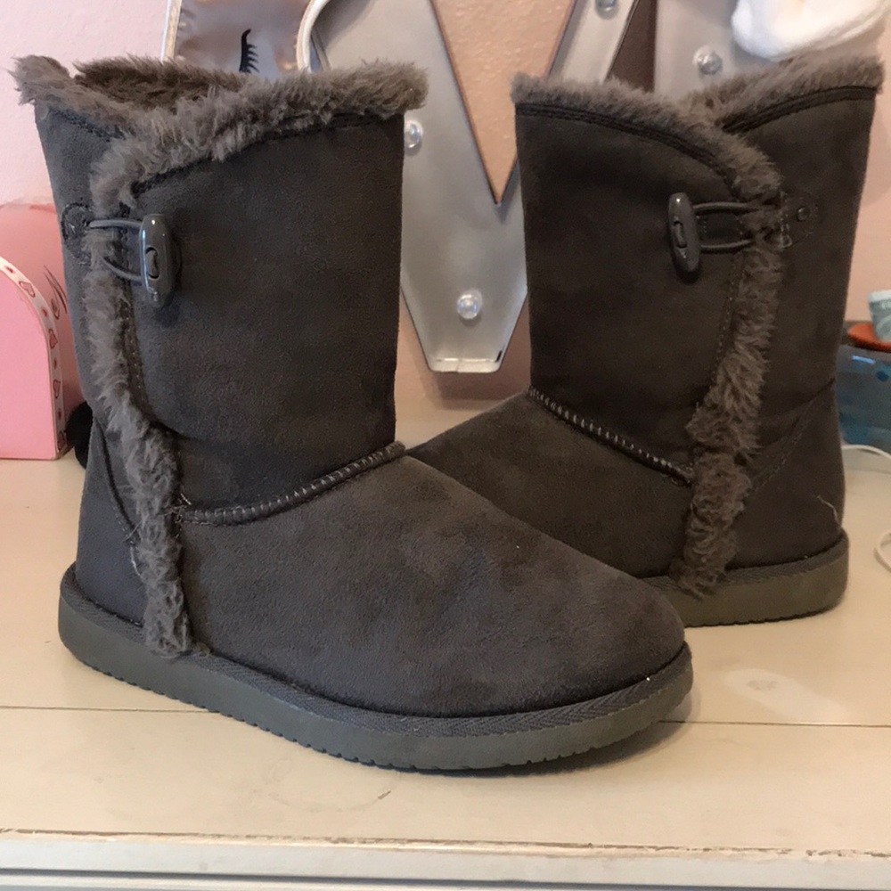 Winter boots